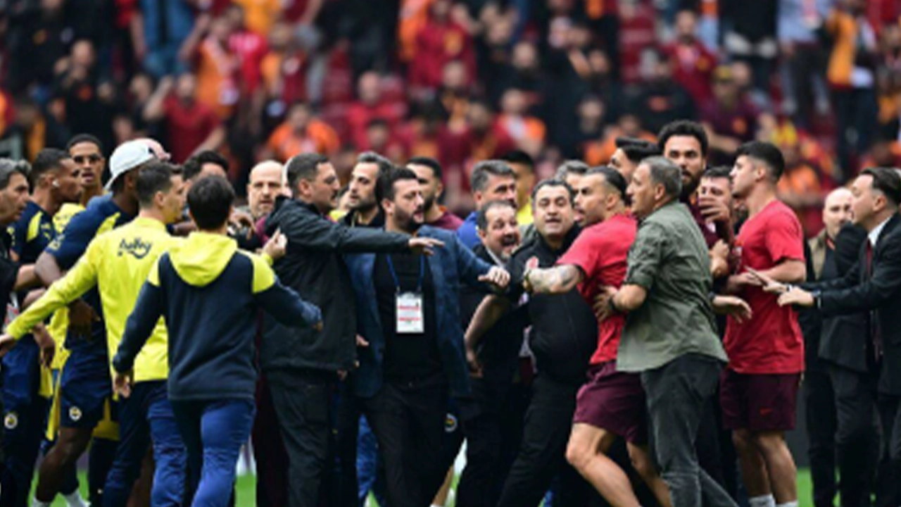 Olaylı derbi soruşturmasında Fenerbahçeli üç ismin ifadesi ortaya çıktı: 'Haksız saldırıyı engellemeye çalıştım'