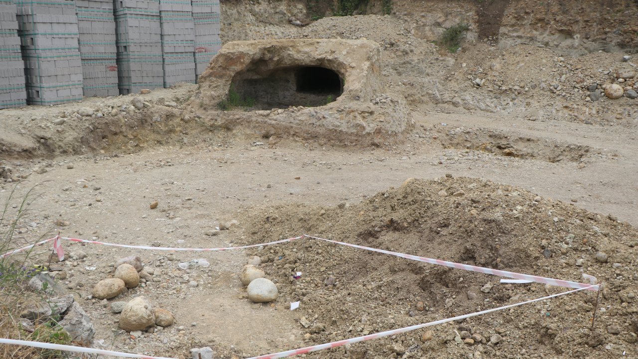 İnşaat kazı alanında ikinci 'mezar odası' ortaya çıktı