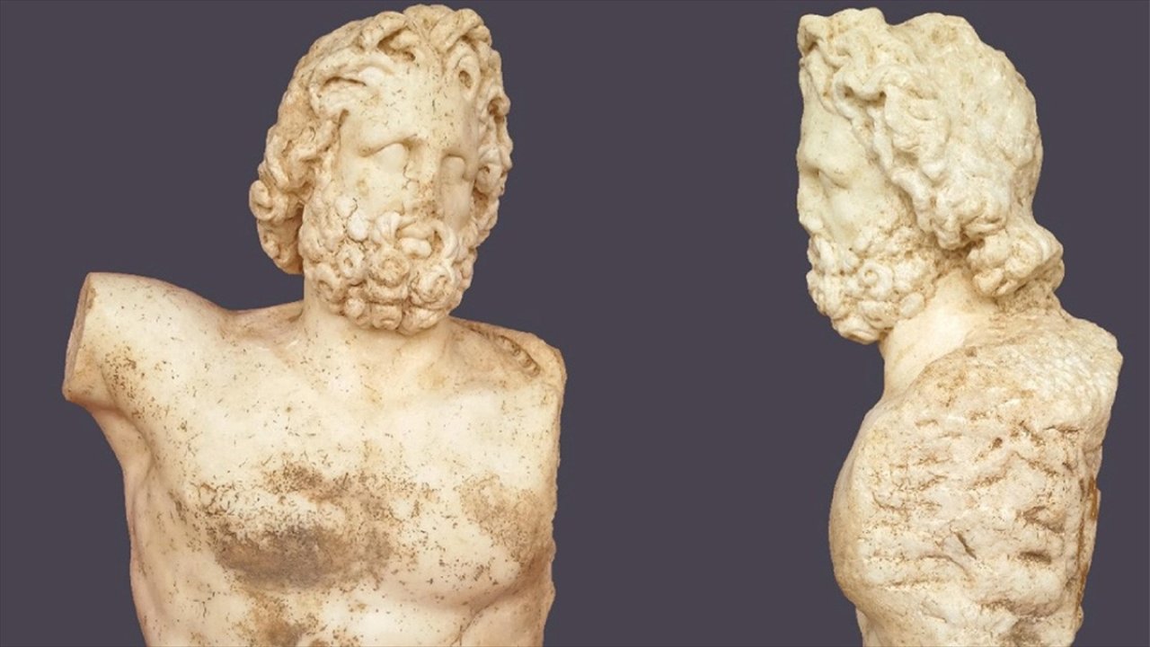 Aspendos'ta iki yeni heykel bulundu