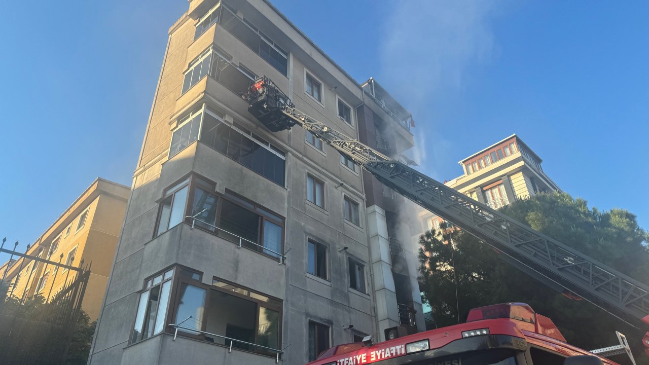 Kartal'da bulunan 6 katlı binada yangın çıktı