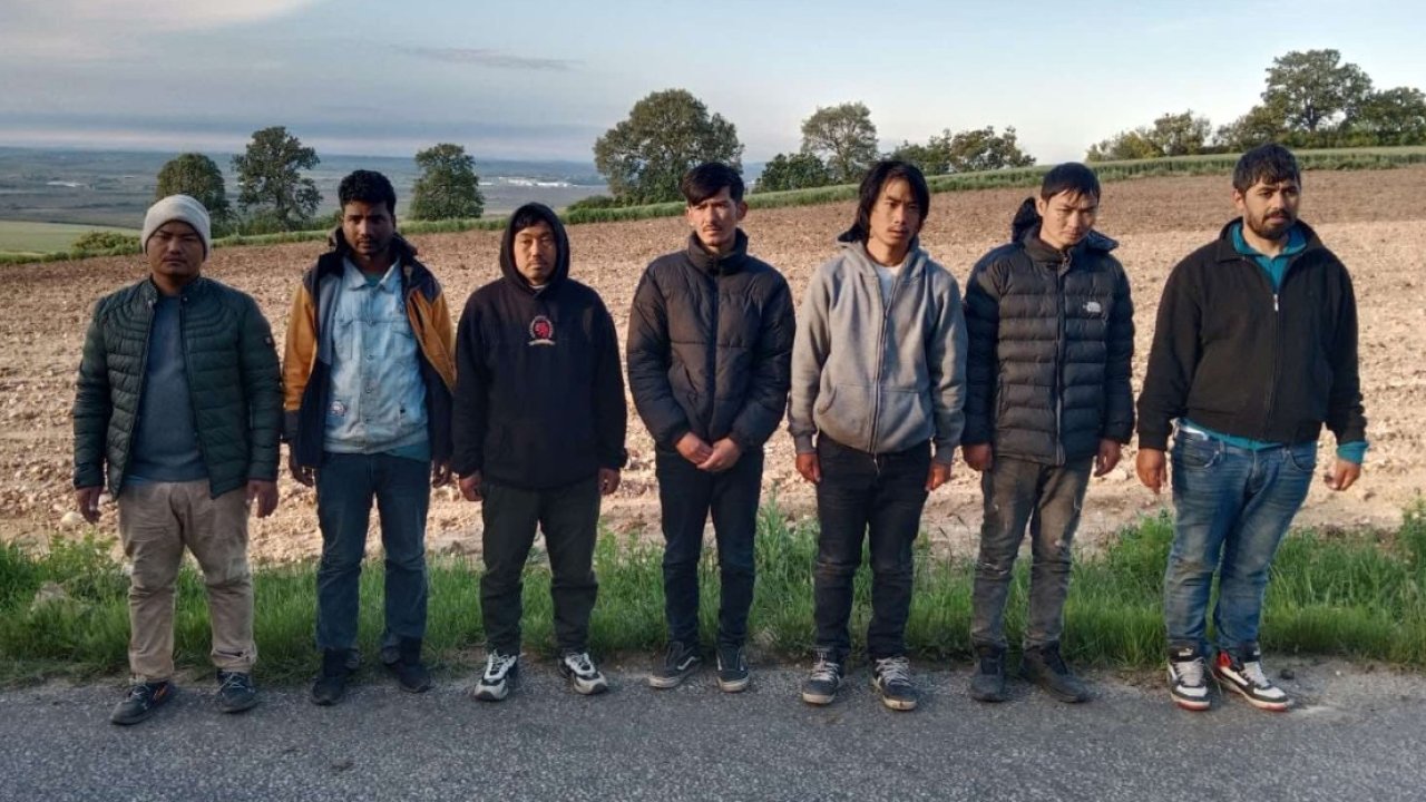Edirne'de 13 kaçak göçmen yakalandı