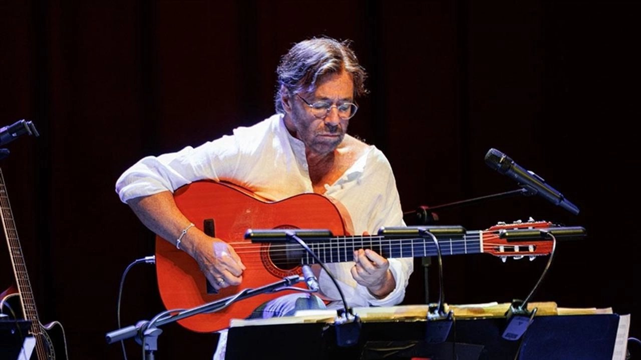 Ünlü gitar virtüözü Al Di Meola, İstanbul'a geliyor