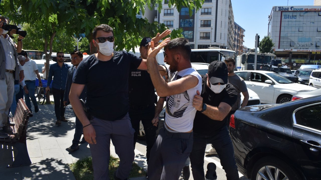 Batman'da kayyum protestosuna polis müdahalesi:Gözaltılar var