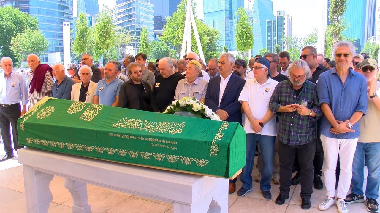 Erkan Yolaç'tan 17 gün sonra ölmüştü: Asuman Tuğberk Yolaç son yolculuğuna uğurlandı
