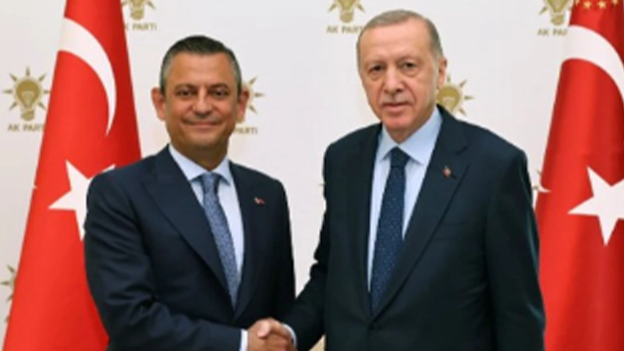 Cumhurbaşkanı Erdoğan'dan Özgür Özel'e iade-i ziyaret: Görüşmenin tarihi kesinleşti