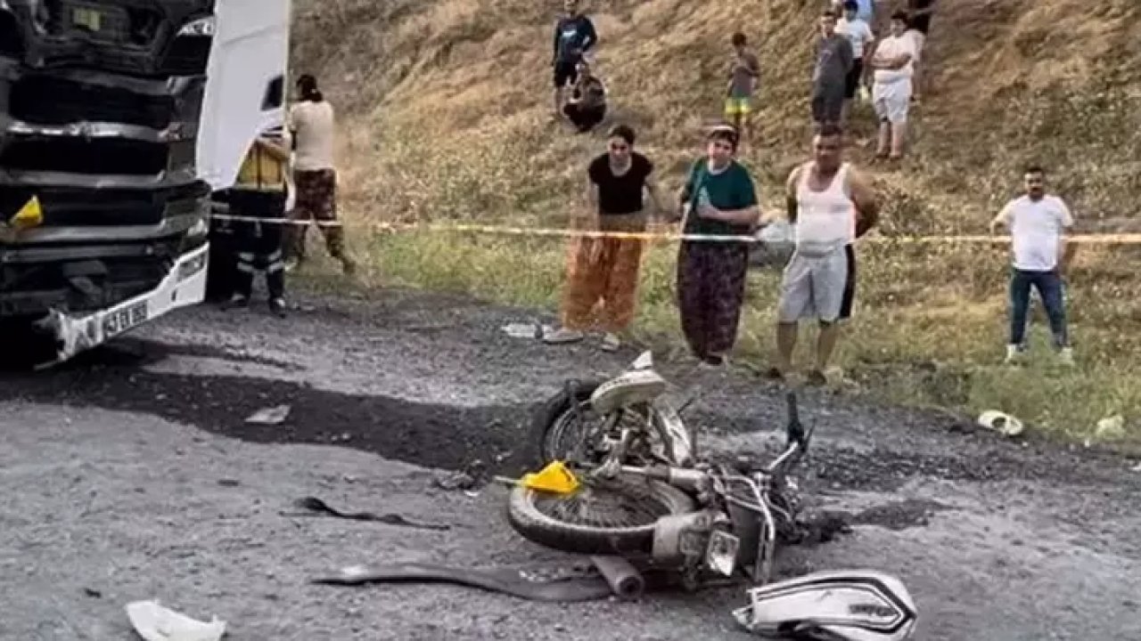 Çanakkale’de TIR ile motosiklet çarpıştı: 2 kişi hayatını kaybetti