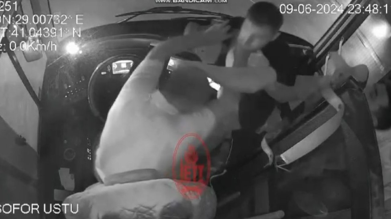 Tartışma kavgaya döndü: İETT şoförüne tokatlı yumruklu saldırı