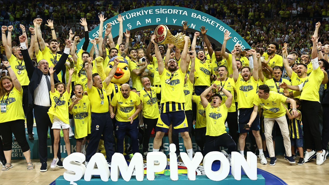 Fenerbahçe Beko’da o isimle yollar ayrıldı