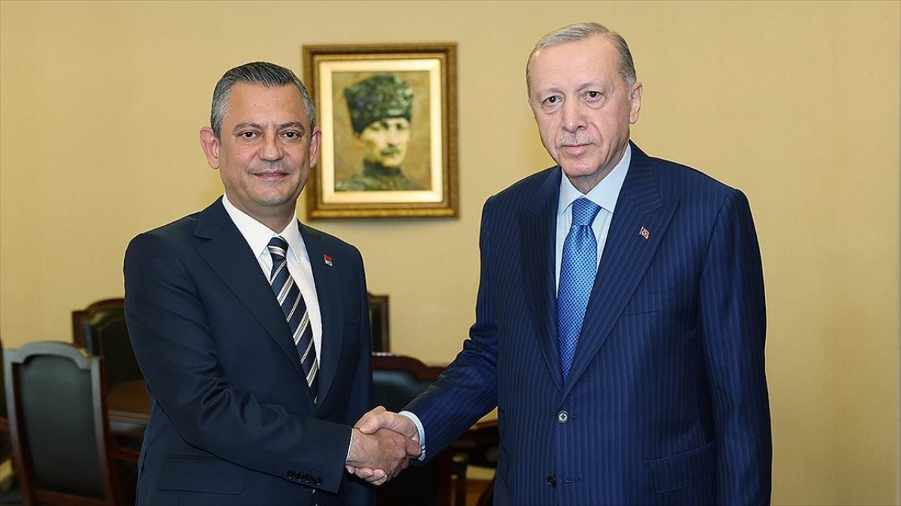 Özgür Özel, Cumhurbaşkanı Erdoğan ve parti liderleri ile bayramlaştı