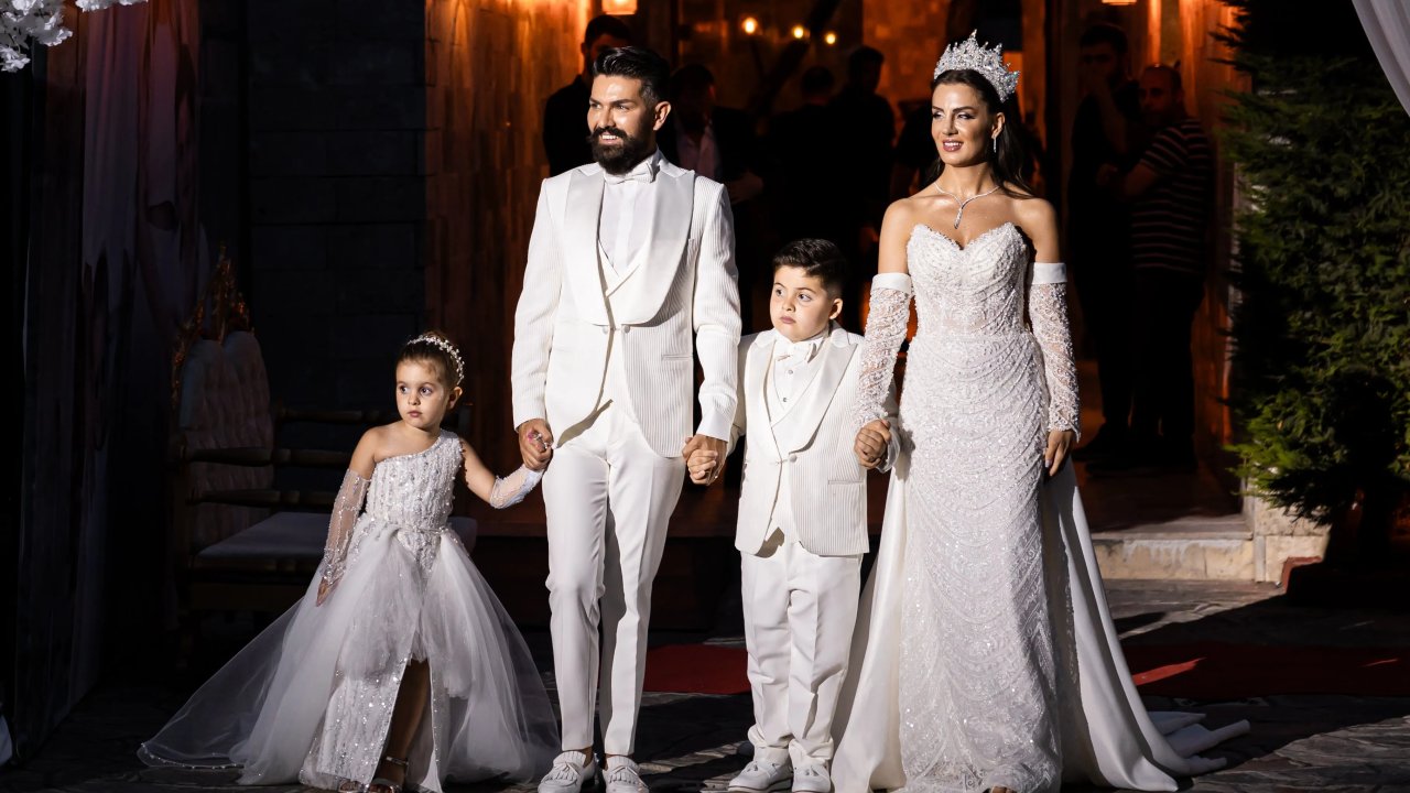 Sanatçı Mehmet Çevik'in mutlu günü, oğlu Çınar erkekliğe ilk adımını attı