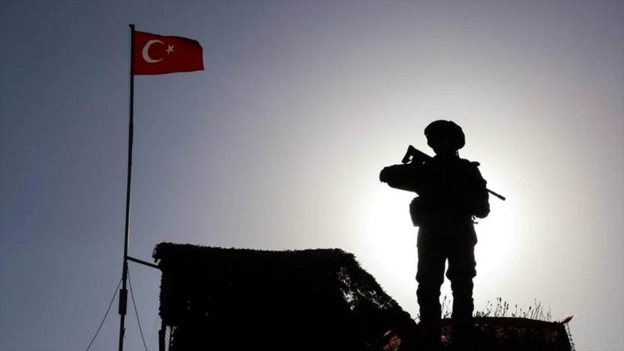 Bakanlık paylaştı: Türkiye'den Yunanistan'a geçmeye çalışan 9 kişi yakalandı