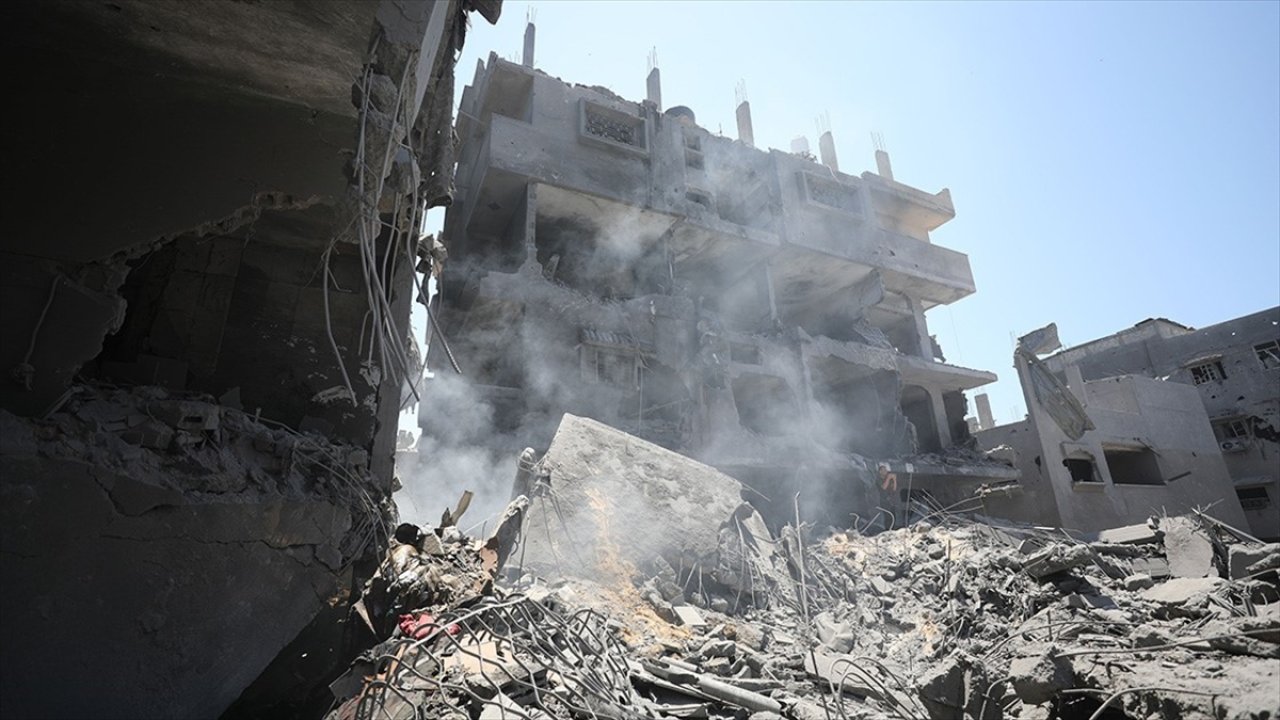 İsrail iki eve saldırdı! Çok sayıda kişi hayatını kaybetti ve yaralandı
