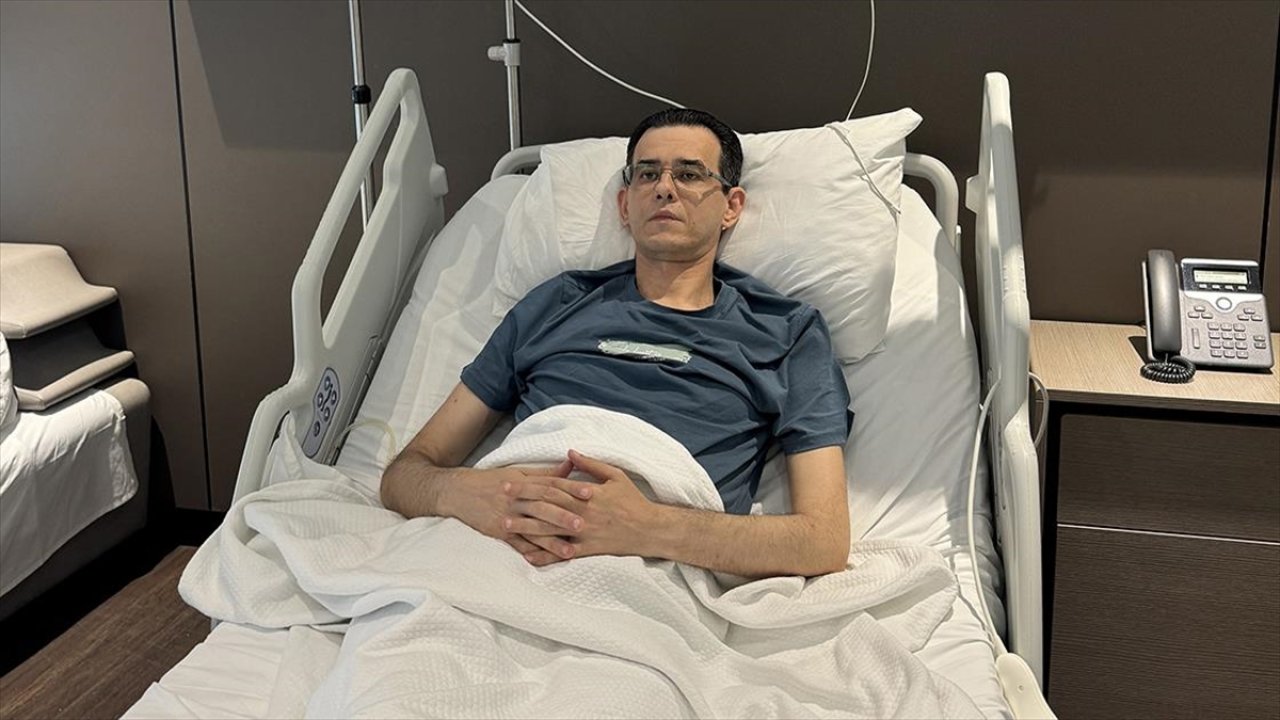 Özbek hasta, Türkiye'de yapılan karaciğer nakliyle hayata tutundu