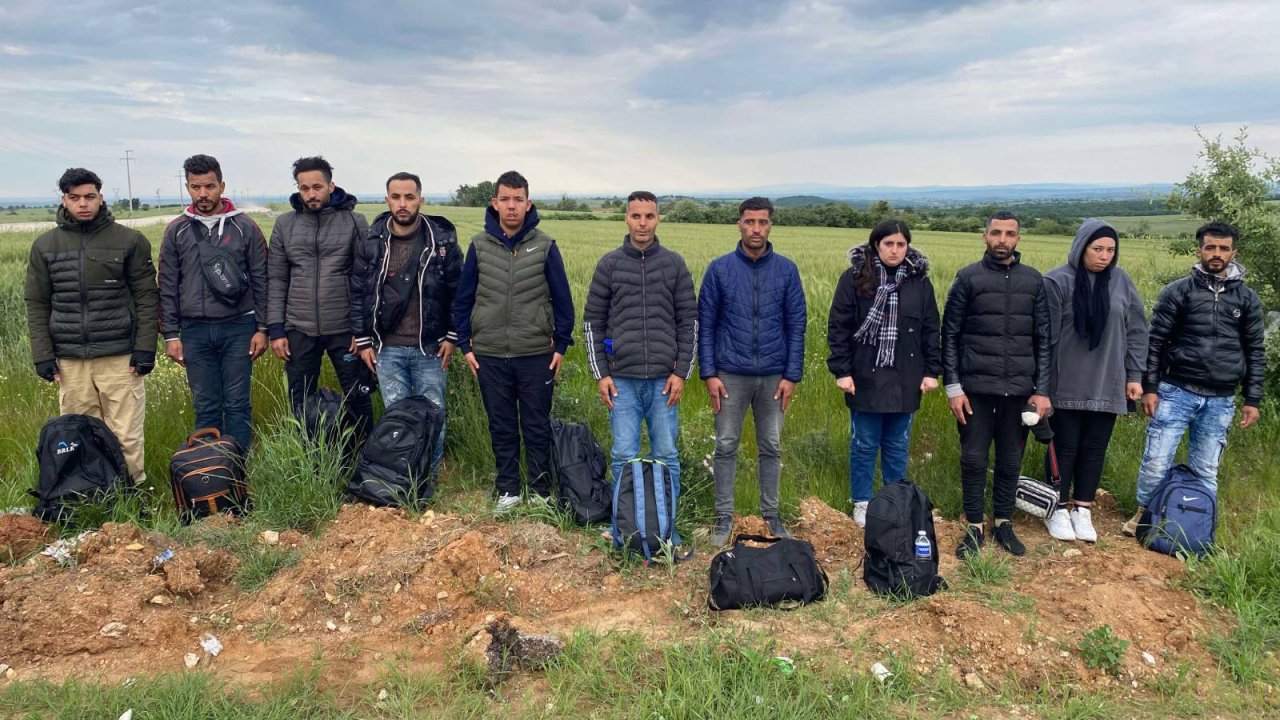 Edirne'de 1 ayda 870 kaçak göçmen ile 16 organizatör yakalandı