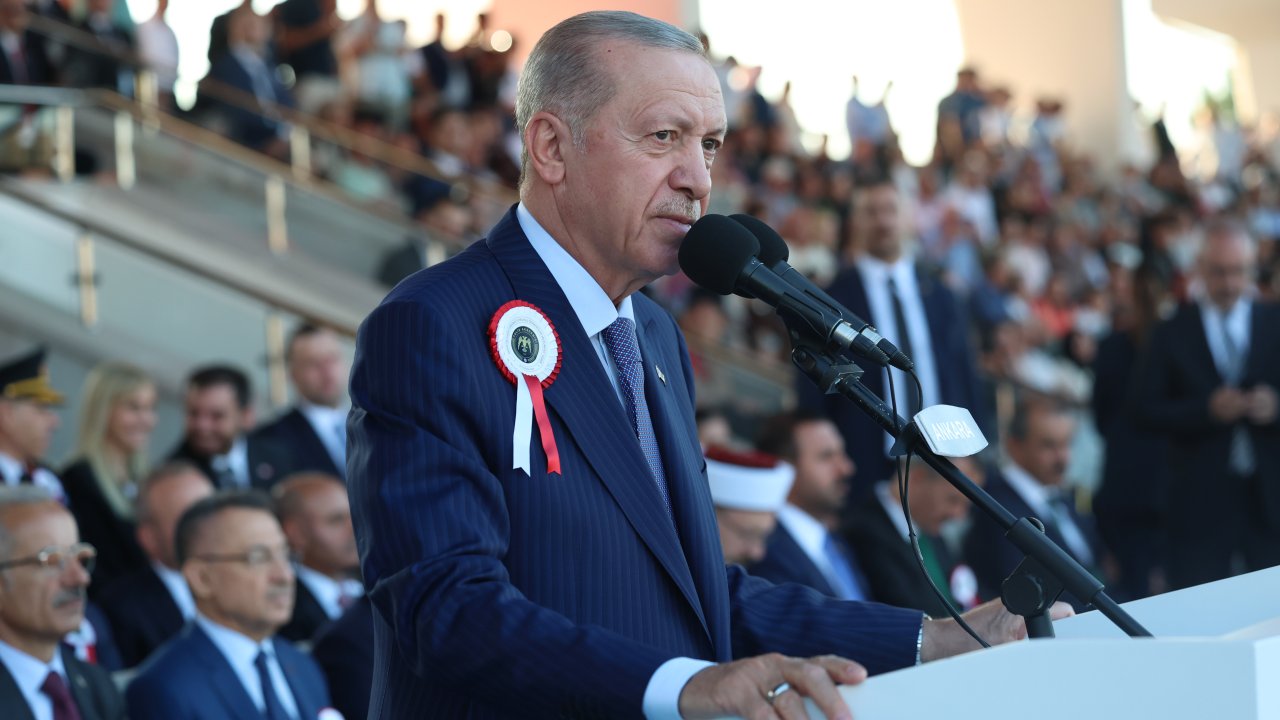 Erdoğan, Polis Akademisi Mezuniyet Töreni'nde konuştu: 'Görevinizi yaparken ölçüyü kaçırmayacaksınız'