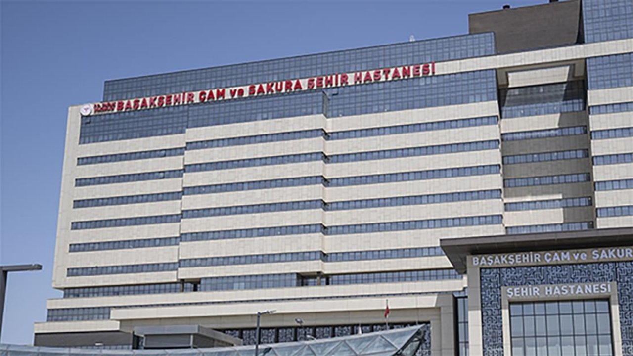 Başakşehir Çam ve Sakura Şehir Hastanesi'nden 25 Ocak'ta yaşanan teknik arızaya ilişkin açıklama yapıldı