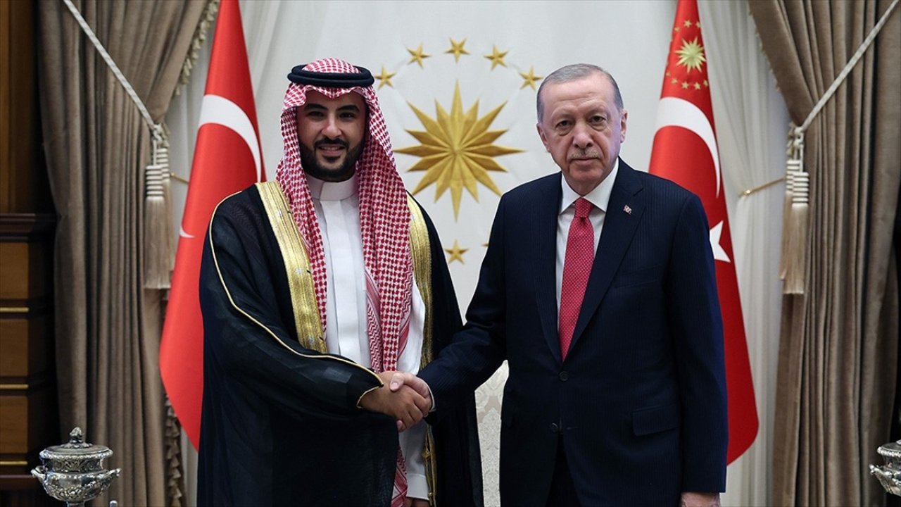 Erdoğan, Suudi Arabistan Savunma Bakanı ile bir araya geldi