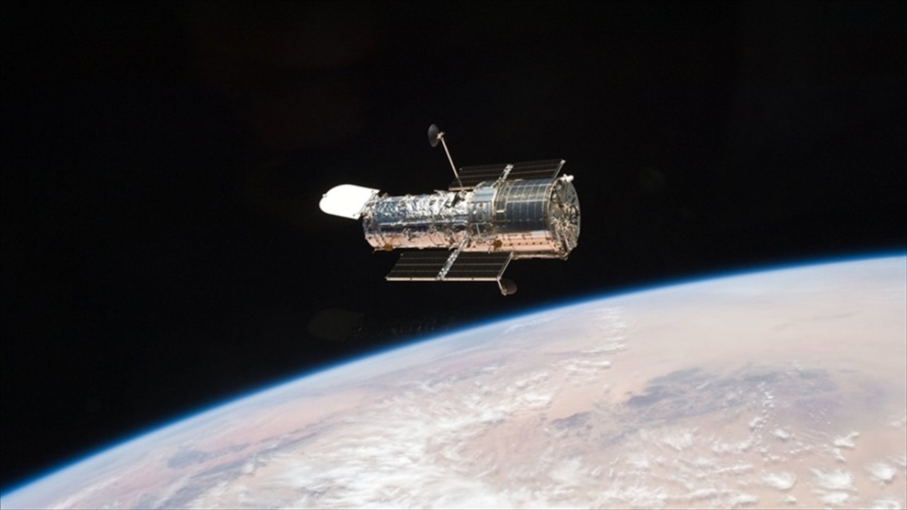 Hubble Uzay Teleskobu, kara deliğe dair deliller buldu