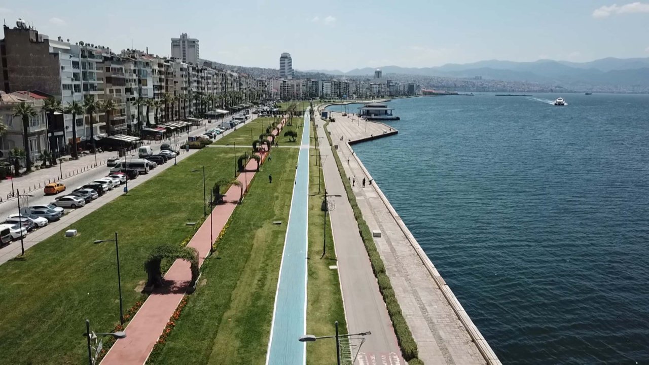 İzmir için felaket senaryosu! "Depremde deniz, kentin içine girecek"