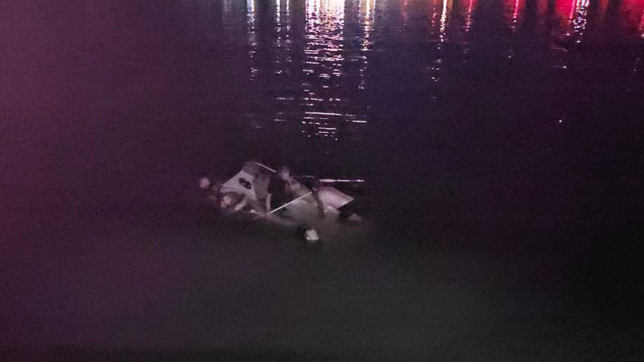 Meriç Nehri'nde tekne alabora oldu: 5 arkadaşı ekipler kurtardı