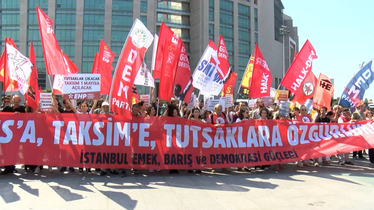 1 Mayıs tutukluları için Çağlayan Adliyesi'nde eylem