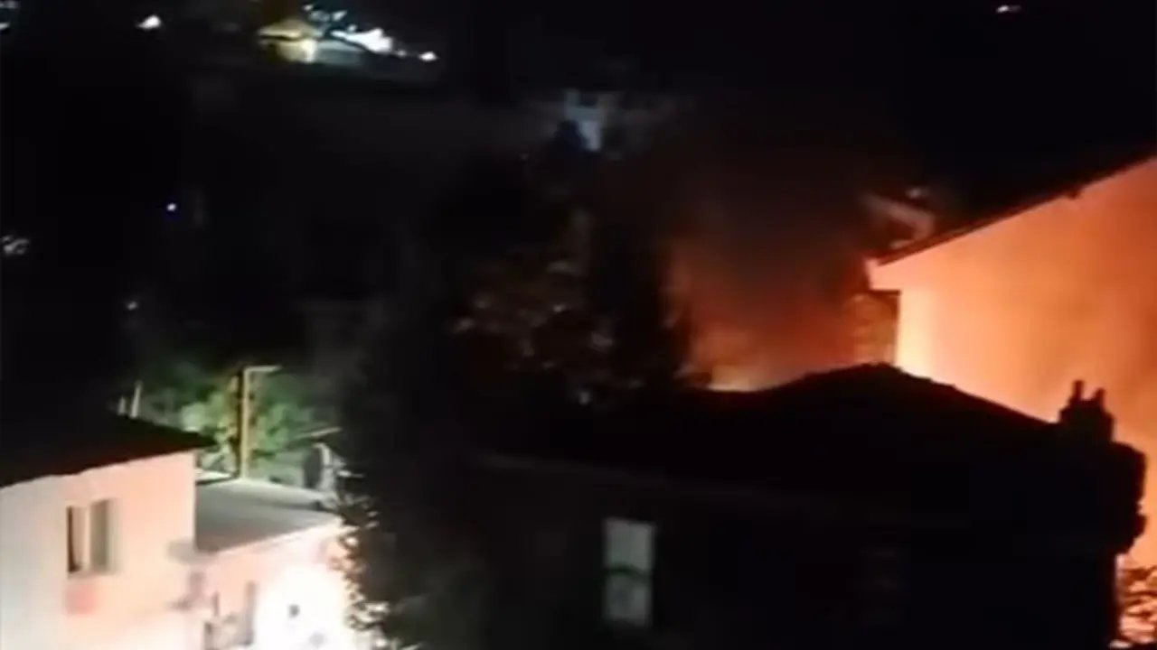 Çatalca'da gece saatleri bir dairede yangın çıktı