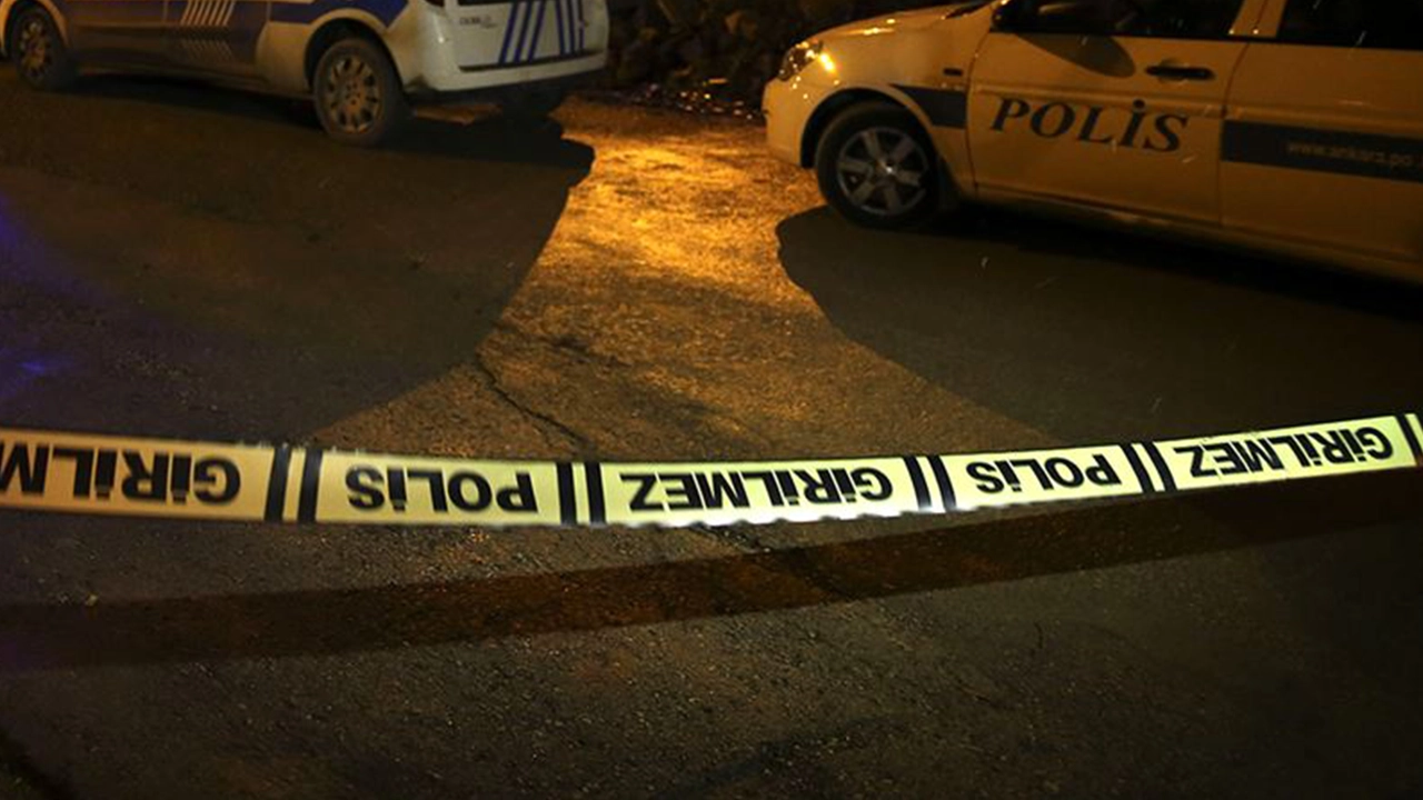 Sokak ortasında kadın cinayeti: Dini nikahla yaşadığı kadını bıçakla katletti