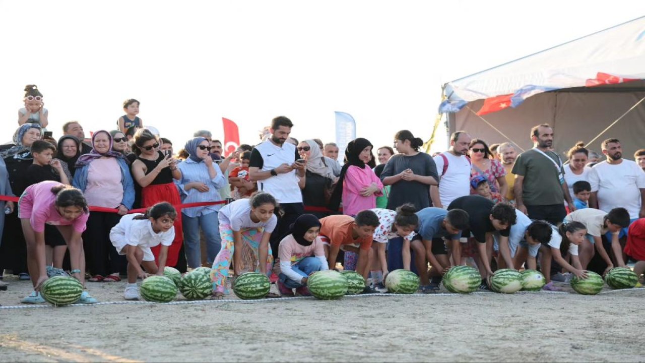 Yeniköy Karpuz Festivali'nde çeşitli etkinlikler ve konserle sona erdi