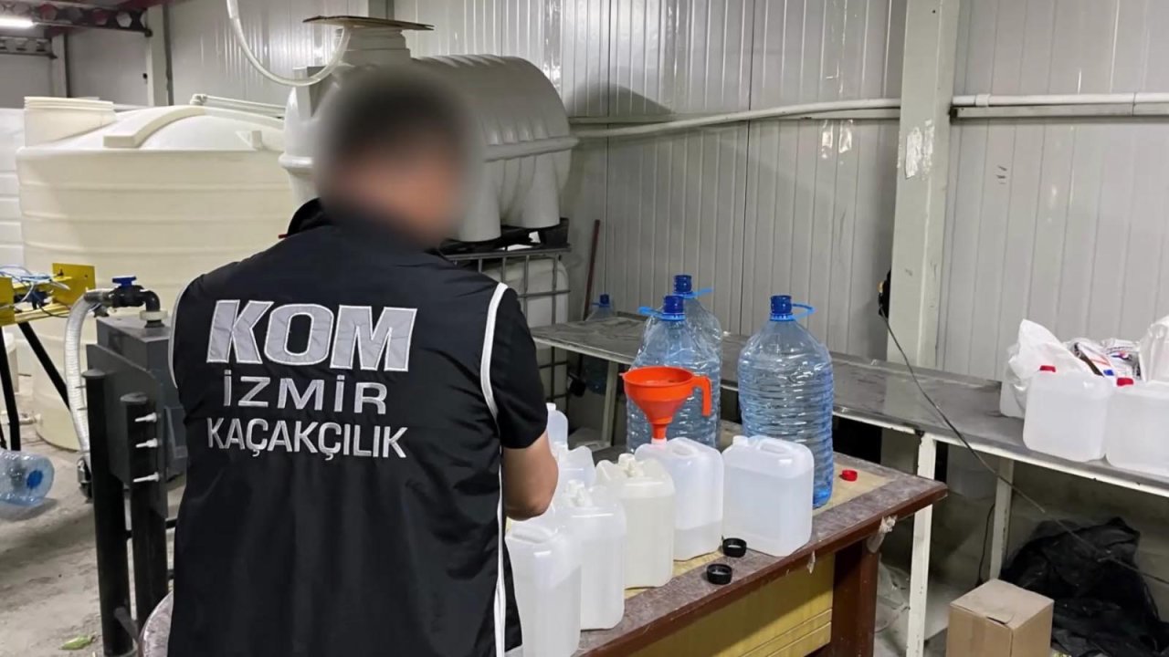 İzmir'de sahte içki ve etil alkol operasyonu: 8 kişi gözaltına alındı