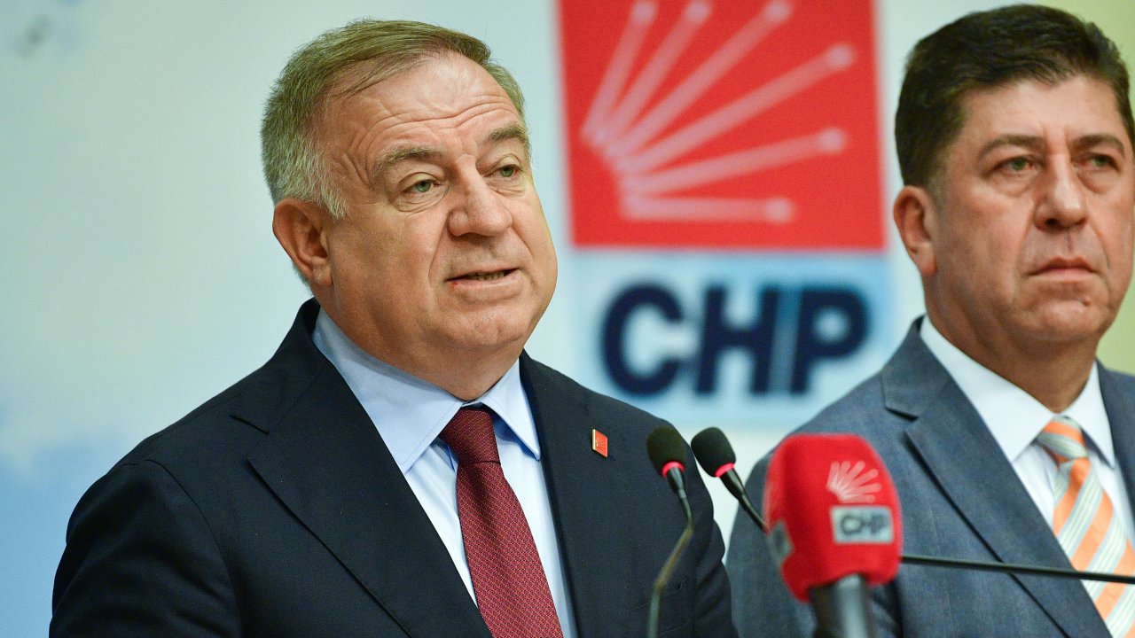 Gökhan Zeybek, CHP'li belediyelere ait borçların dökümünü açıkladı: AK Parti ve MHP'den devralınan borçlar ne kadar?