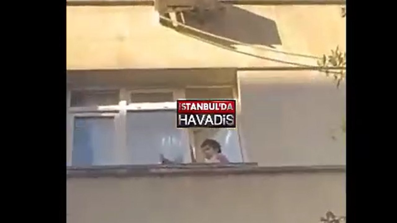 Camdan sarkan çocuk, mahalleliye korku dolu anlar yaşattı!