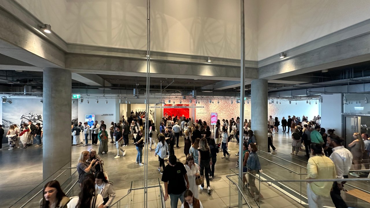 İstanbul Modern'de ziyaretçi rekoru kırıldı!