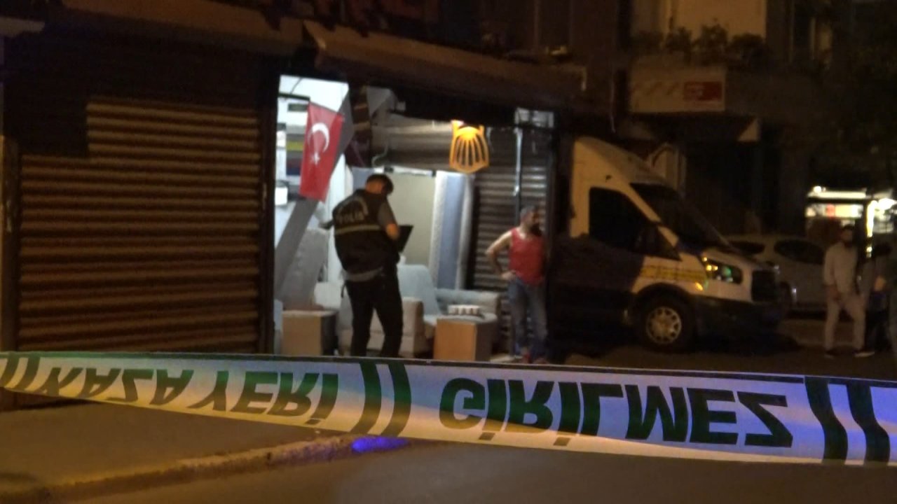 İstanbul'da bir binada iki lav silahı bulundu: Bir kişi gözaltına alındı