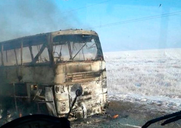 Kazakistan'da 52 kişi yanarak öldü!