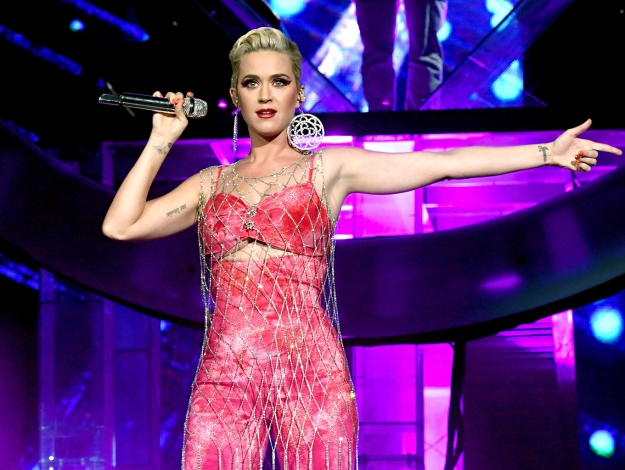 Katy Perry'nin Dark Horse şarkısı çalıntı çıktı! Ceza kararı bekleniyor...