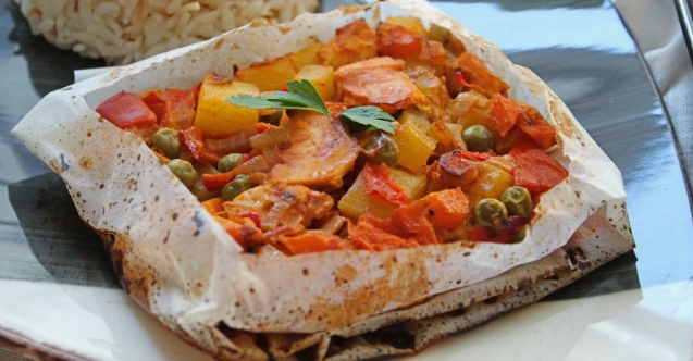 Gelinim Mutfakta Tavuklu Kağıt Kebabı nasıl yapılır? Tarifi ve malzemeleri