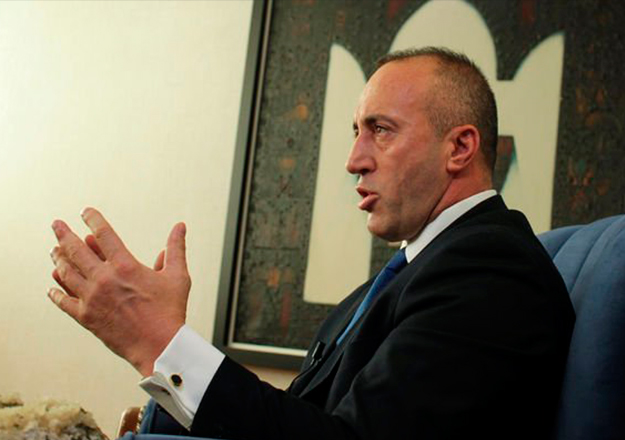 Kosova'da deprem! İçişleri Bakanı ve istihbarat şefi kovuldu!