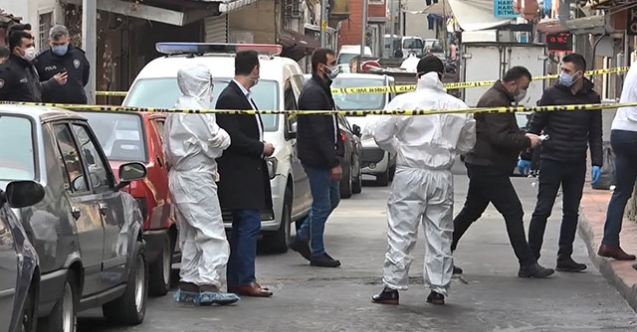 Beyoğlu'nda battaniyeye sarılı kadın cesedi bulundu