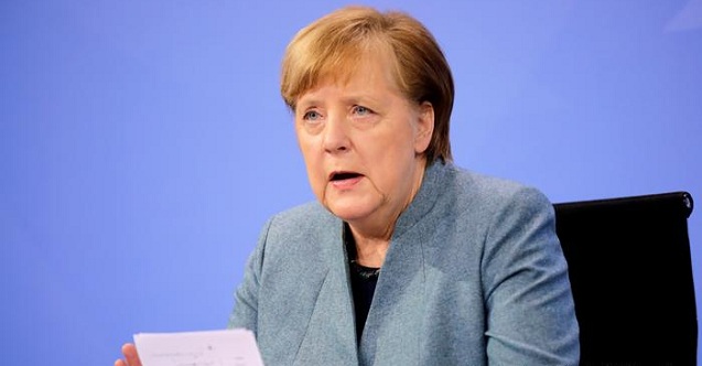 Merkel’den vatandaşlarına aşı müjdesi: “Herkes yaz sonuna kadar aşılanacak”