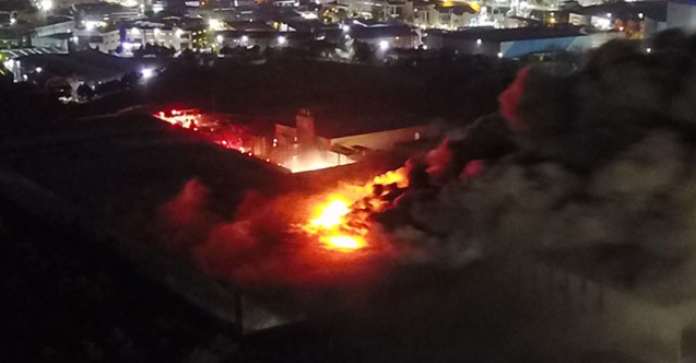 Tuzla'daki fabrikada çıkan yangında 2 kişinin cesedine ulaşıldı