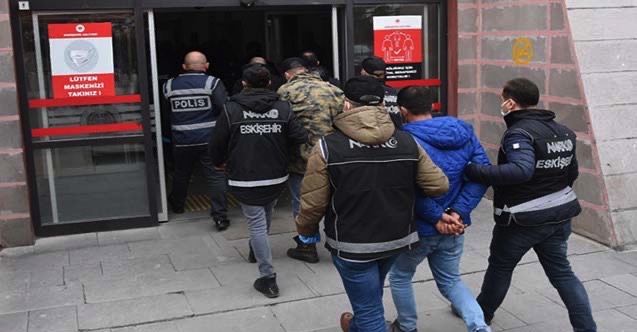 Eskişehir'de uyuşturucu operasyonu: Meyve suyu kutularına gizlemişler!