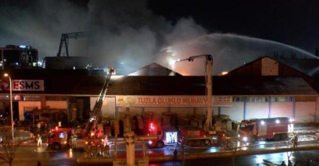 Tuzla'da iplik fabrikasındaki yangın söndürüldü