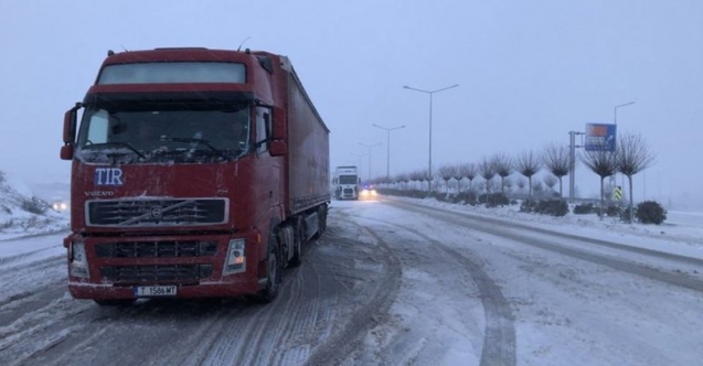 TIR ve kamyonların İstanbul'a girişi durduruldu