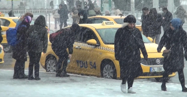 Taksicilerin kar fırsatçılığı
