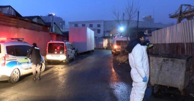 Gaziosmanpaşa'da fabrikanın çamaşır suyu kazanı patladı; 2 kişi kokudan etkilendi