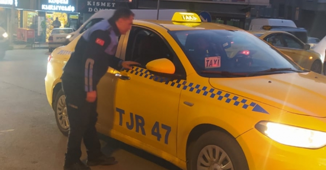 Bağcılar’da taksicilere iftariyelik ikramı