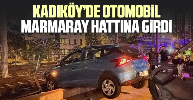 Kadıköy'de kontrolden çıkan otomobil Marmaray hattına girdi