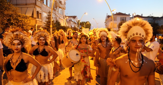 Rio Karnavalı gibi!