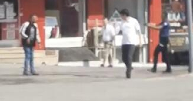 Esenler'de meydanda yürüyen kadına silah doğrultan şüpheli tutuklandı