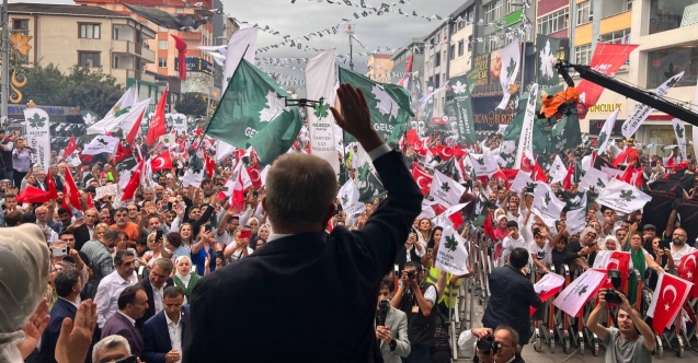 Gelecek Partisi İstanbul'da Sultanbeyli mitingiyle sahaya indi
